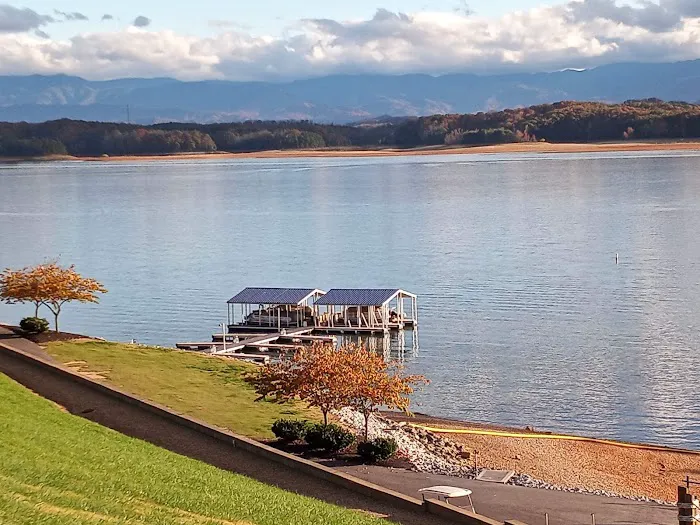 Anchor Down RV Resort Picture 4