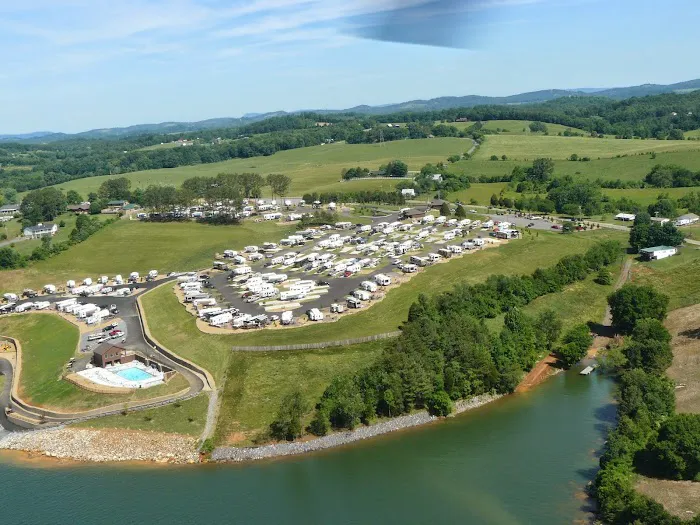 Anchor Down RV Resort Picture 2