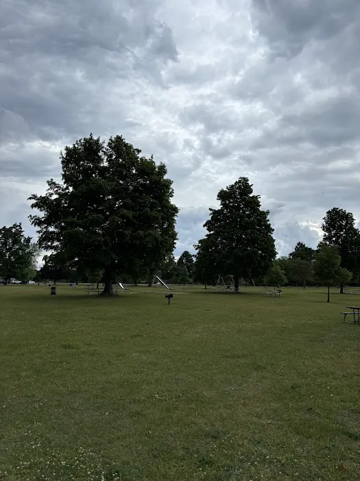 Pontiac Lake State Recreation Area Campground Picture 7