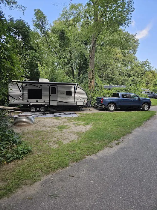 Pontiac lake Campgrounds Picture 1