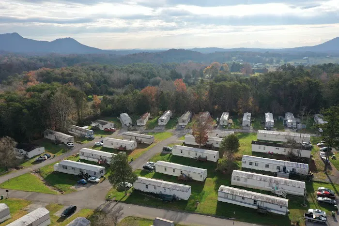 Woodbury Mobile Home Community Picture 4