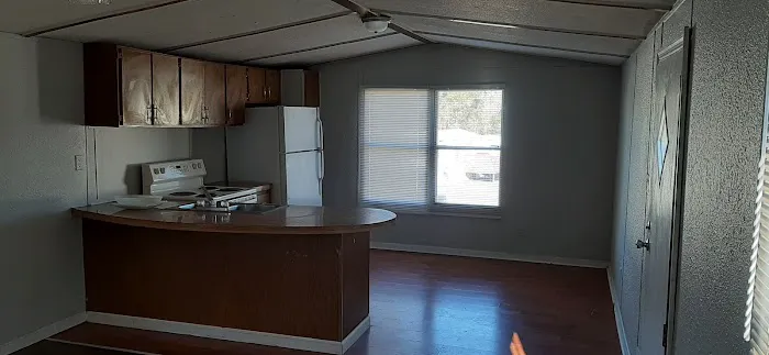 Woodbury Mobile Home Community Picture 1