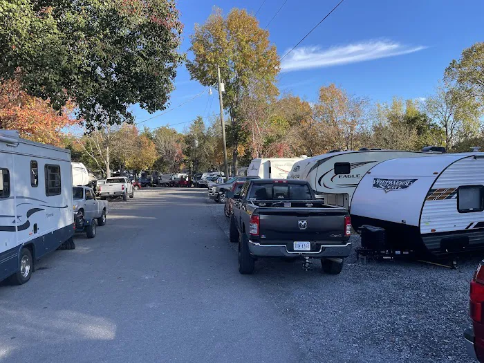 Creekside RV Park Picture 8
