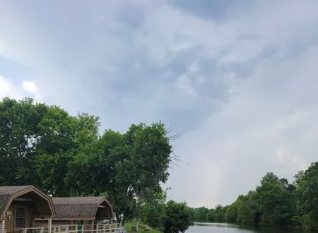 Riverside RV Park & Resort