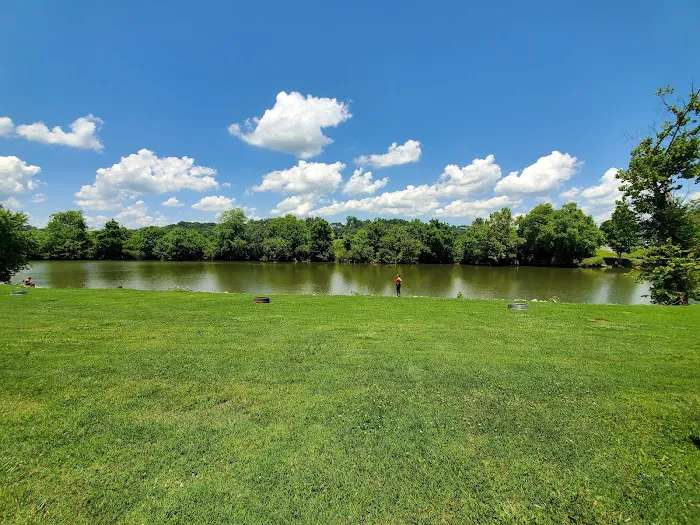 Riverside RV Park & Resort Picture 6