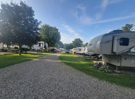 Cottonwood Resort