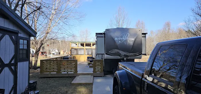 River's Edge RV Park Picture 1