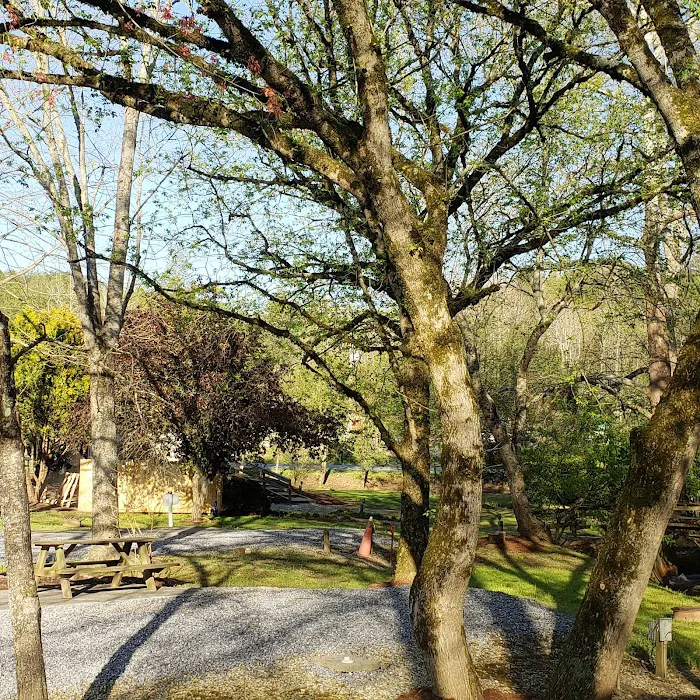 Peachtree Cove RV Park Picture 9