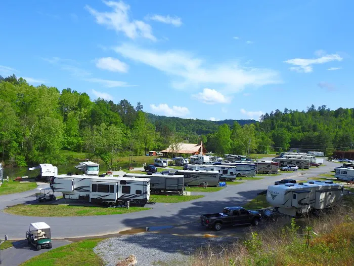 Valley River RV Resort Picture 10