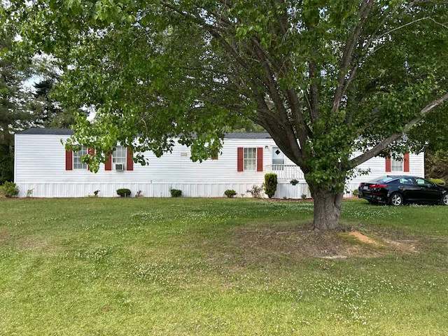 Bailey Meadows Mobile Home Community Picture 2