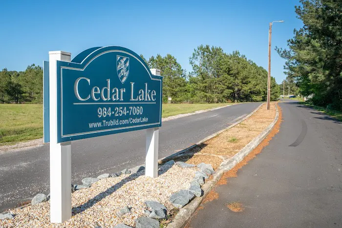 Cedar Lake Mobile Home Community Picture 1