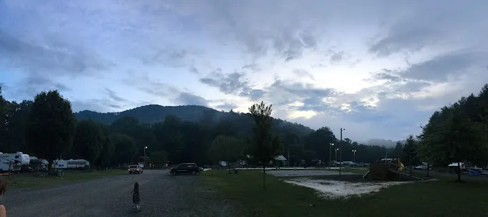 Yancey County Toe River Campground Picture 6