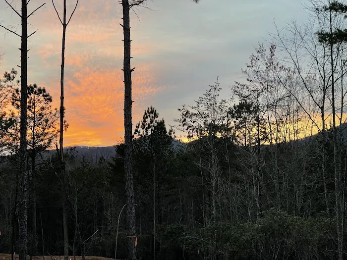 Peek of the Mountains Campground and RV Park Picture 2