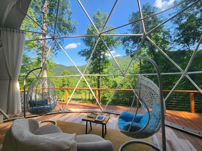 Carolina Domes Picture 6