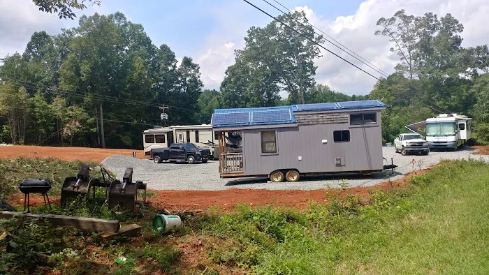 Rail Trail RV Park Picture 5