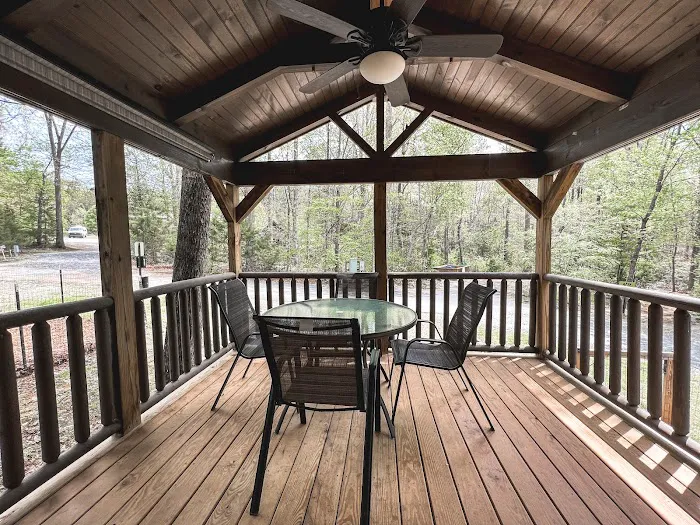 Four Paws Kingdom Campground & Dog Retreat Picture 5
