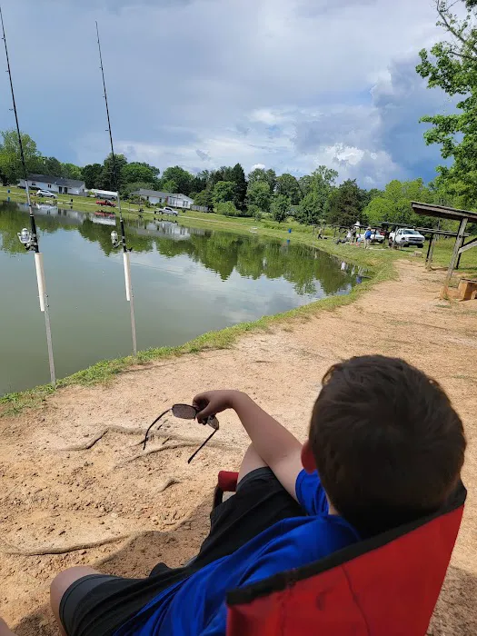 Toms Lake Campground Picture 8