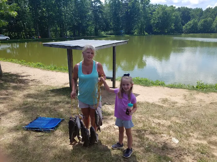 Toms Lake Campground Picture 9
