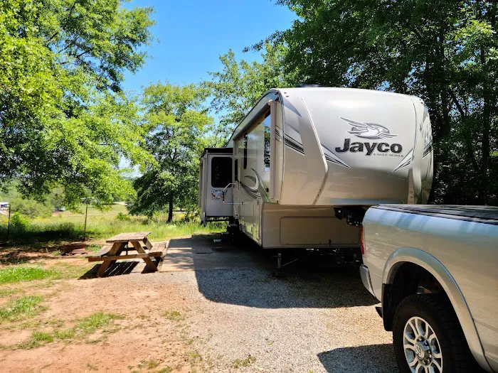 Foothills Family Campground Picture 3
