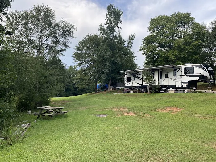 Foothills Family Campground Picture 9