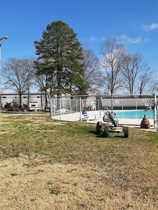 Cunningham RV Park Picture 6