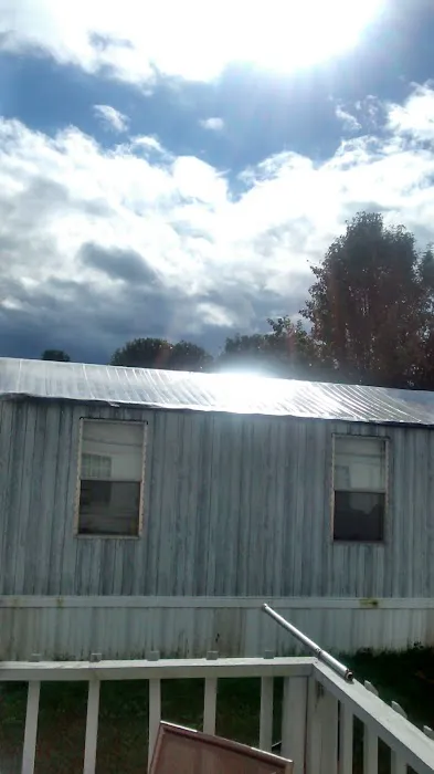 Deerfield Mobile Home Park Picture 10