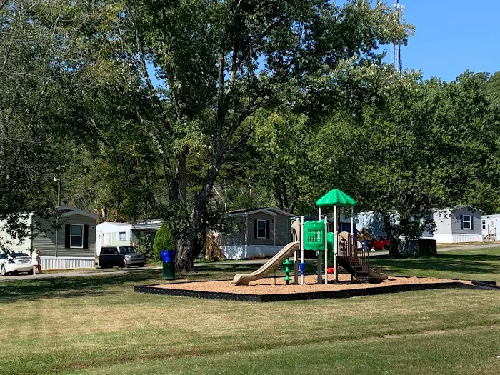 Oak Park MHC Picture 10