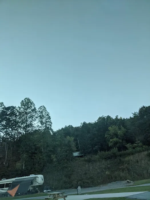 Rivers Edge Mountain RV Resort Picture 7
