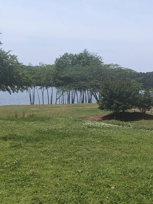 Lake Lanier Mobile Home Community Picture 5