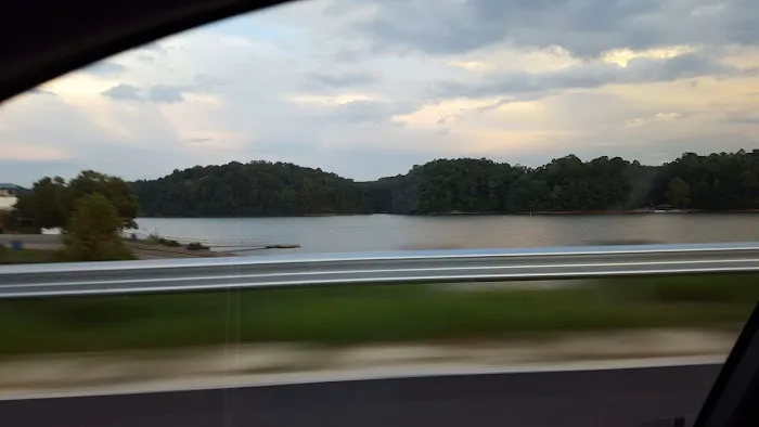 Lake Lanier Mobile Home Community Picture 9