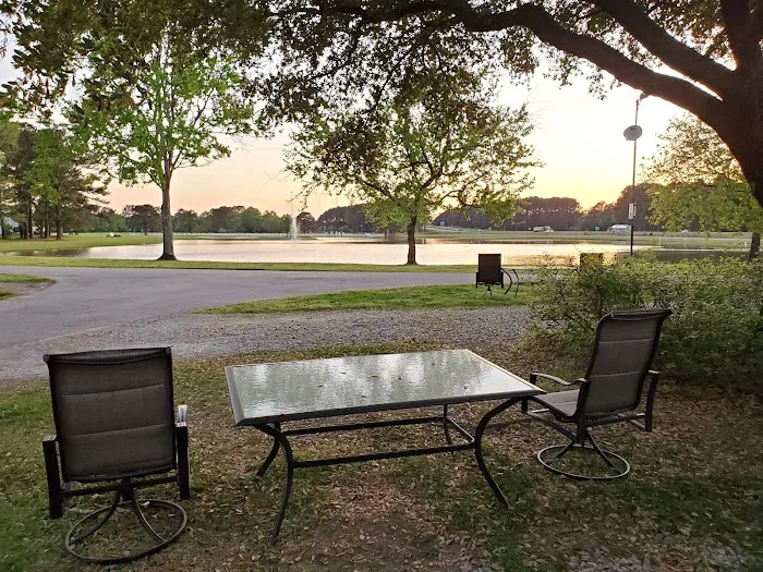 North Pointe RV Resort Picture 10