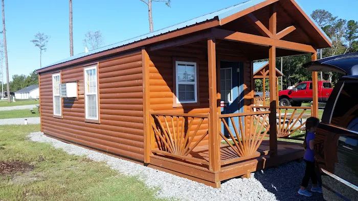 Raleigh Oaks RV Resort & Cottages Picture 5
