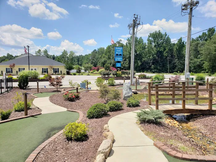 Raleigh Oaks RV Resort & Cottages Picture 2