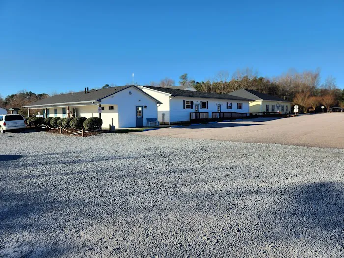 Raleigh Oaks RV Resort & Cottages Picture 10