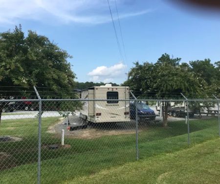 Tucker Lake RV Campground And Storage