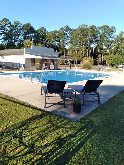 Kamper's Lodge Campground Picture 6