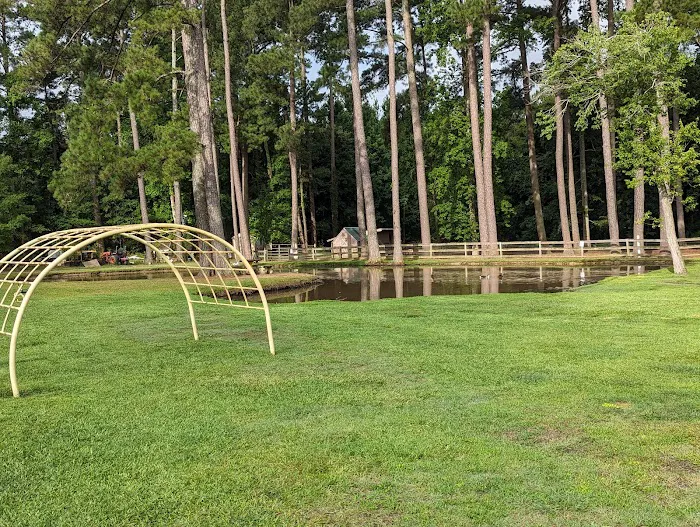 Kamper's Lodge Campground Picture 8