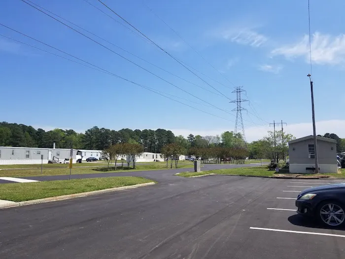 Kings Way Mobile Home Community Picture 2