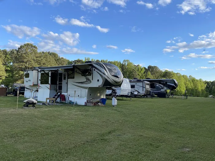 Rons RV Campground Picture 2