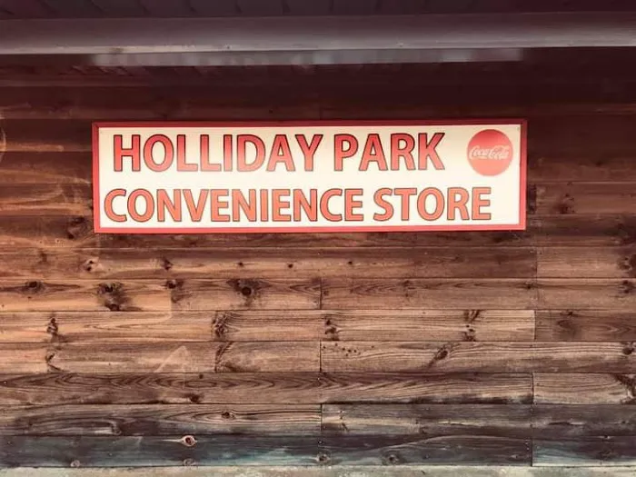 Holliday Park/ Blackwells Campground Picture 6