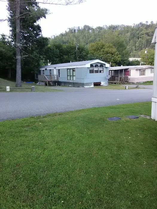 Holiday Acres Trailer Park Picture 2