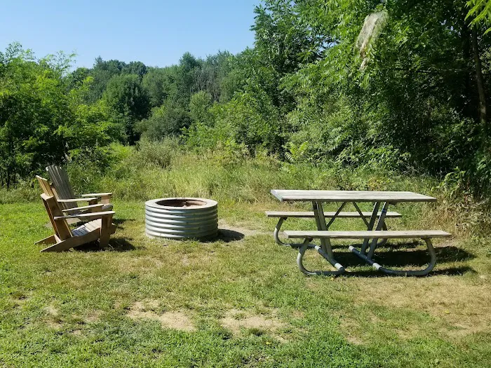 Bruin Lake Modern Campground Picture 5