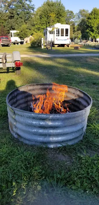 Horseshoe Lake Campground Picture 4