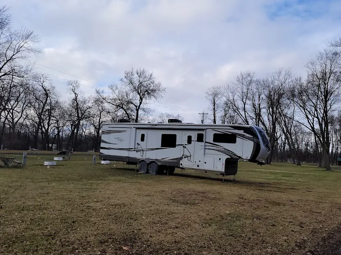 Myers Lake Camping and Cabins Picture 1