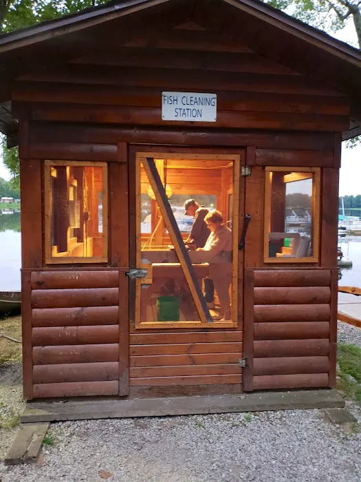 Angola / Hogback Lake KOA Holiday Picture 7