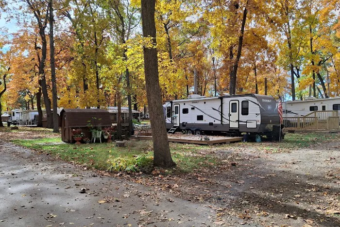 Manapogo RV Campground Picture 3
