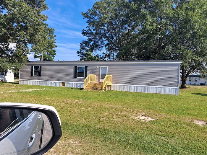 Pleasant Acres Mobile Home Park Picture 7