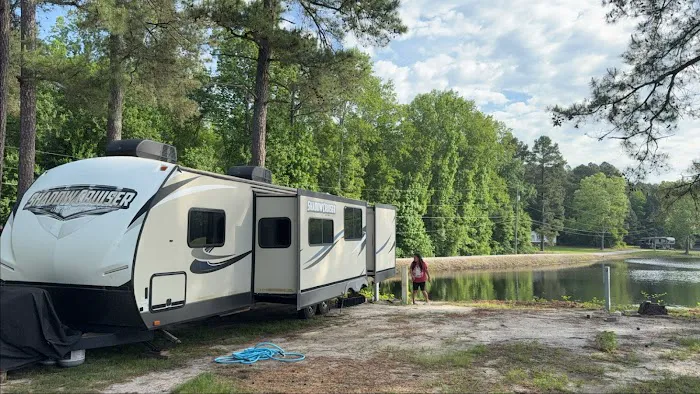 Clements Campsite(do not take overnight stays, only construction crews) Picture 5