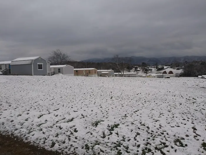 Daisy Estates Mobile Home Park Picture 3