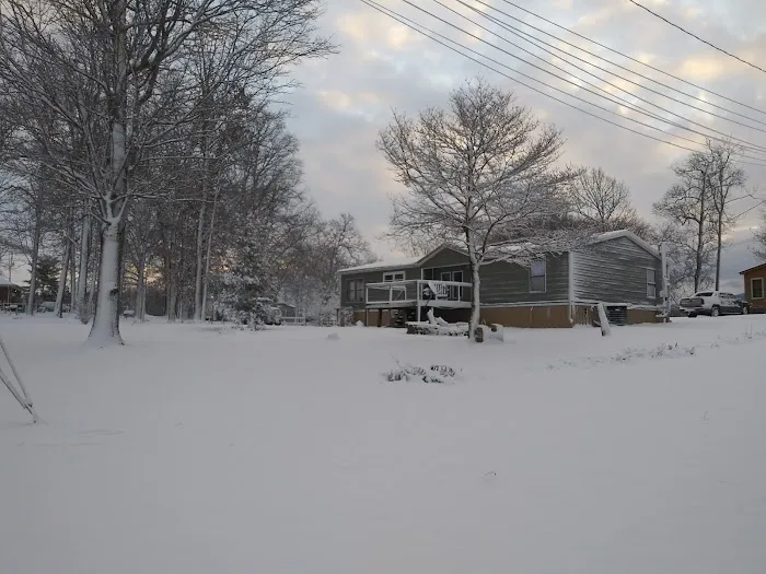 Daisy Estates Mobile Home Park Picture 4